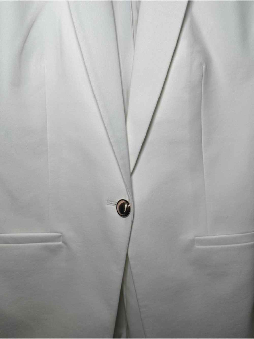 Express Sleeveless Blazer Jacket in White - Picture 3 of 7